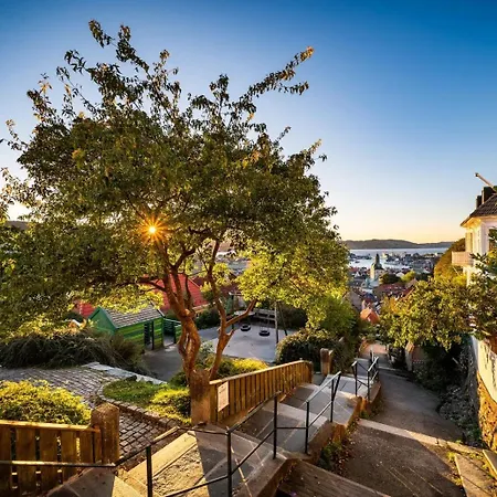 Panorama - View In L Apartment *