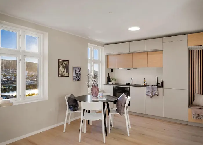 Panorama - View In L * Μπέργκεν